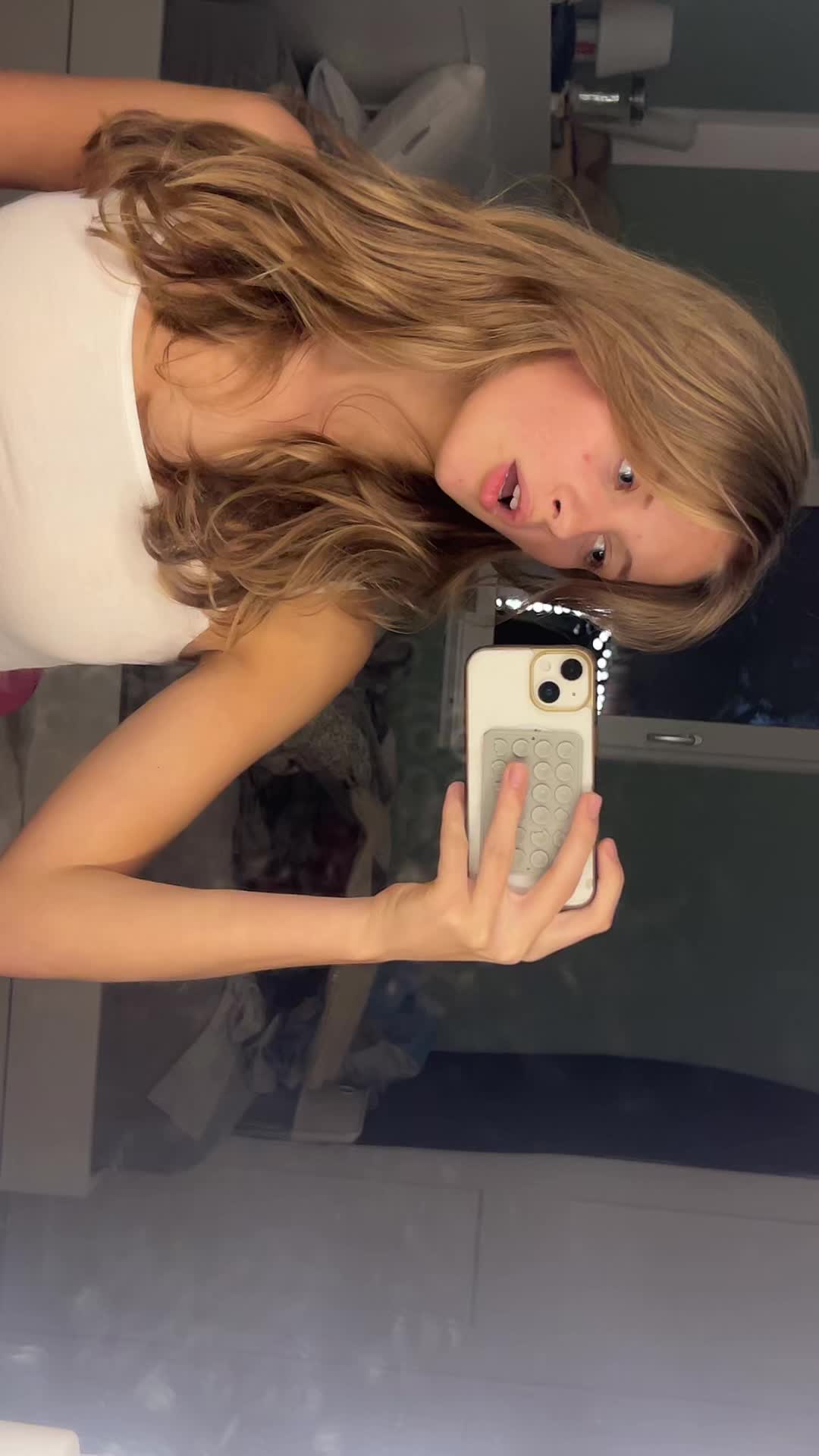 @marieinvogue
