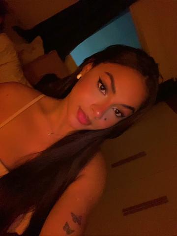 @_carolinne.santana