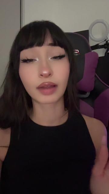 @Foxxi