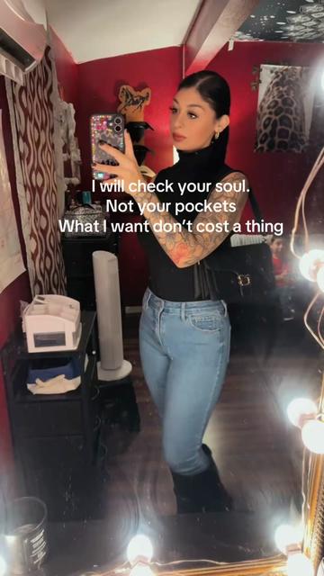 @Victoria González