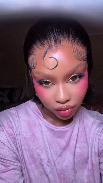 @PRAISE🧸🎀