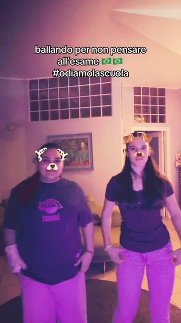 @spammEmma&Sara