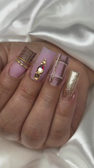 @Vanesnail Creations