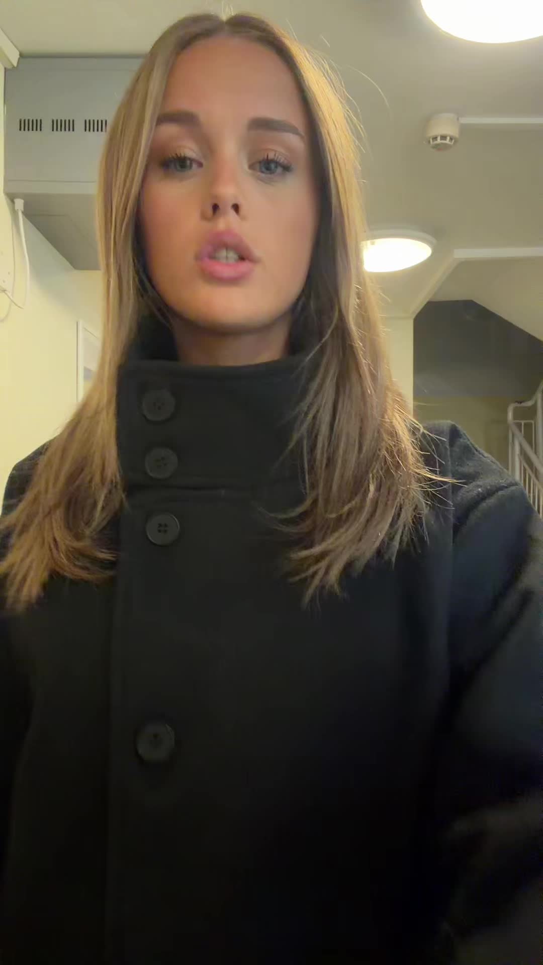 @️