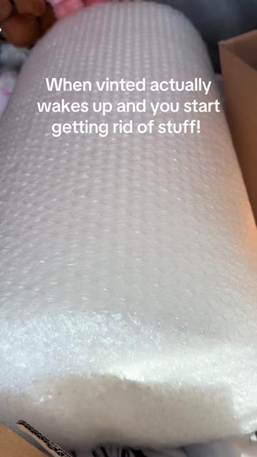 @MeganLouiseCreations