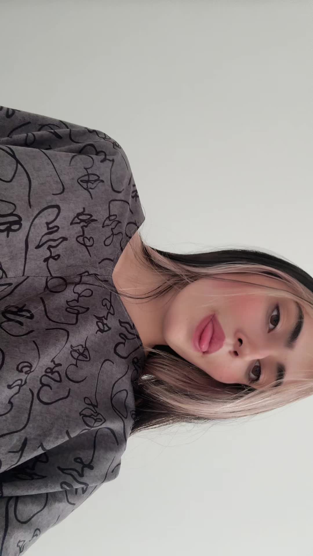 @Niayesh Khanian