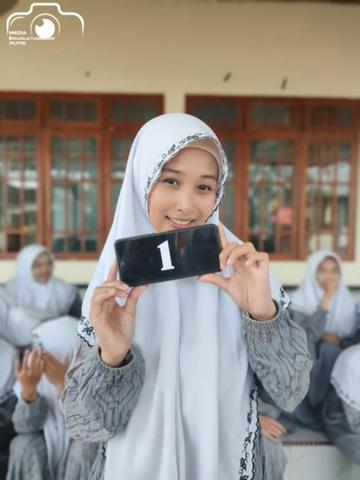 @RaudlatussalamPutri_Utara