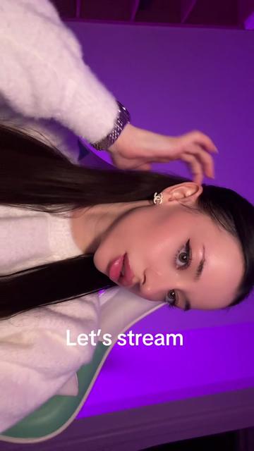 @Arina💕