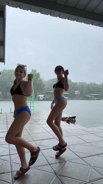@SocialBaddies