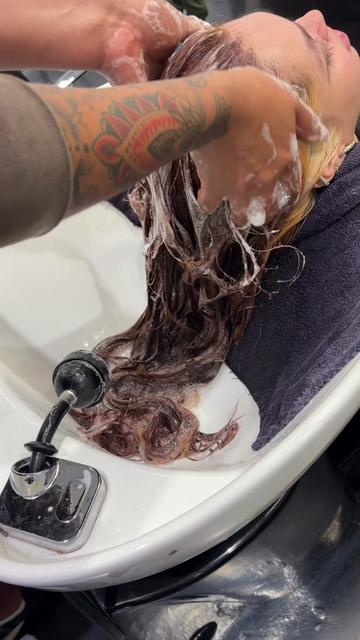 @Janessa | VEGAS HAIRSTYLIST