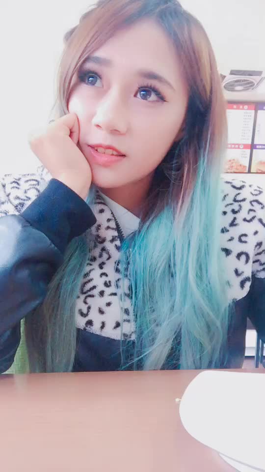@煇