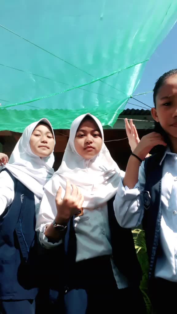 @Fhraaaaa_