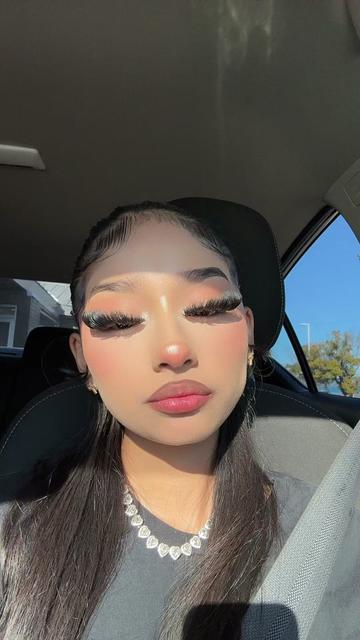 @￶