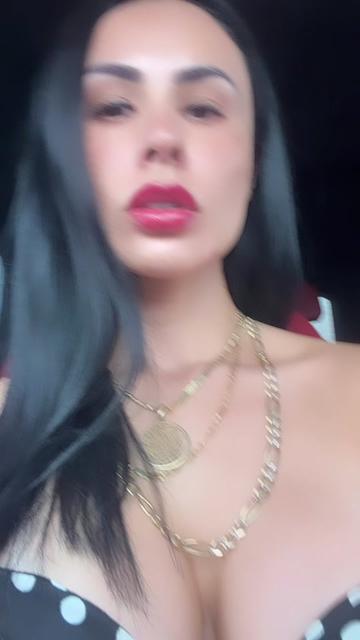 @Bellafabyoficial