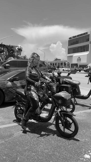 @XMOX MIAMI