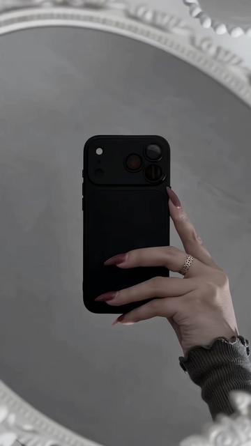 @𝑴𝑨𝑹𝑳𝑺 & 𝑪𝑶.