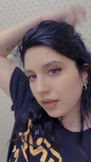 @Queen Ruby FN