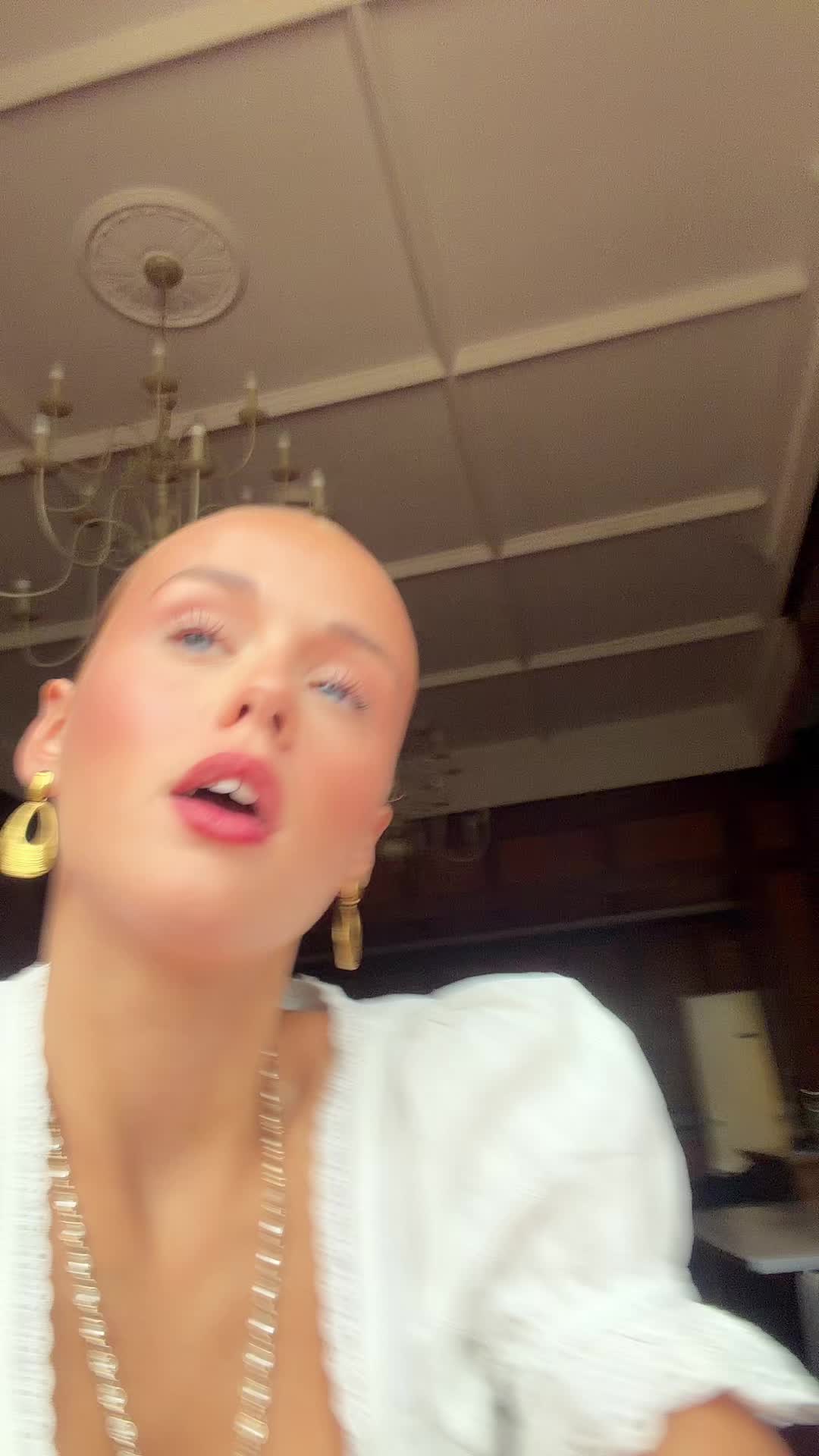 @️