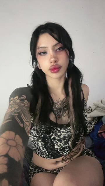 @urthickbaddie