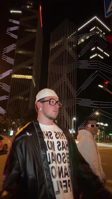 @M//O