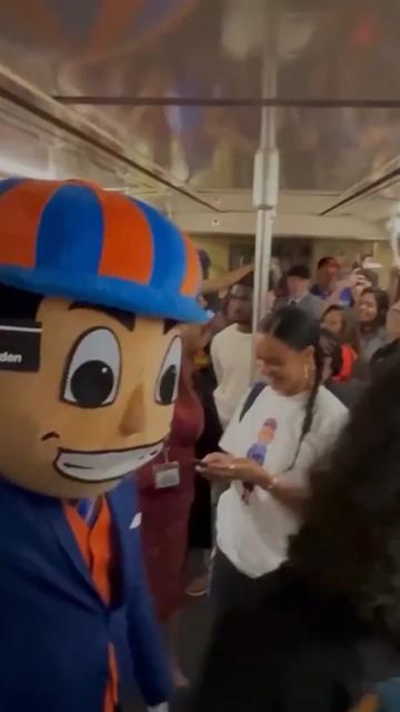 @Storyful Viral