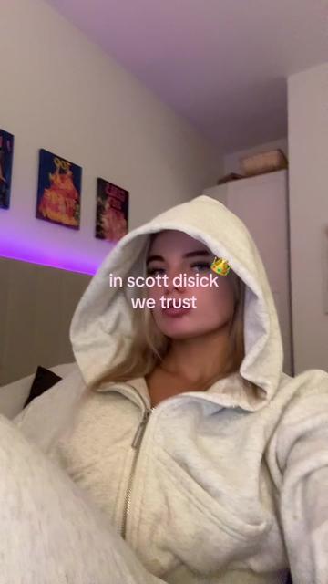 @poppy kelly