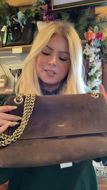@Bag News & Reviews 🔎