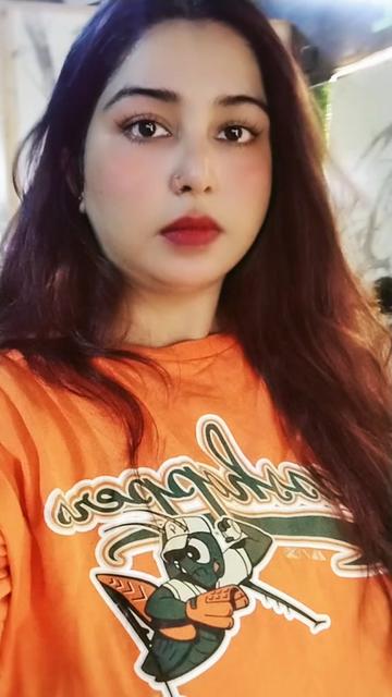 @Neha Live