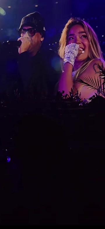 @Becky G Fan
