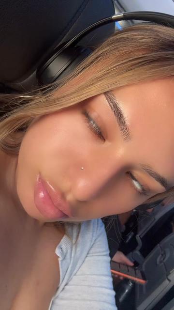 @Lala