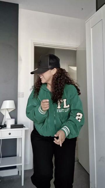 @🎵Nina.uk✌️🇧🇴🇬🇧🎶🎵