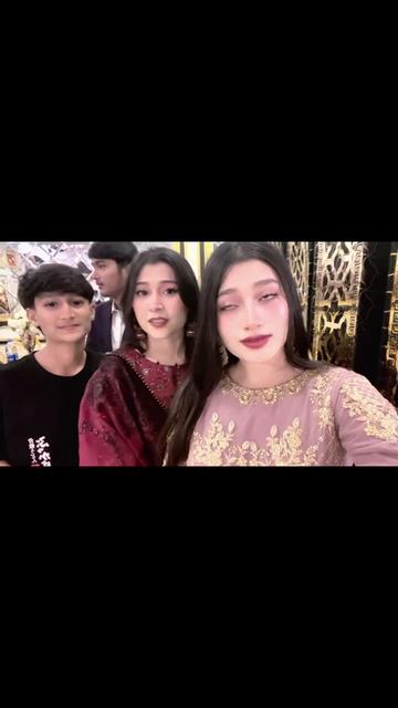 @seeratlive8