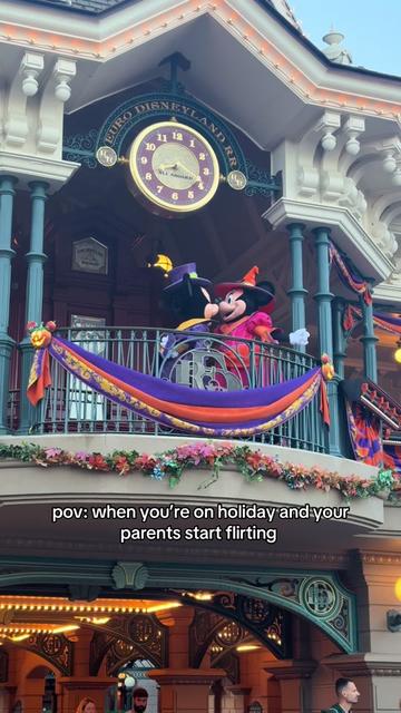 @Em & Step | Travel & Disney ✈️
