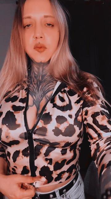 @Unsympathisch😏😈