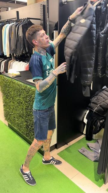 @tik_tok_sneakers
