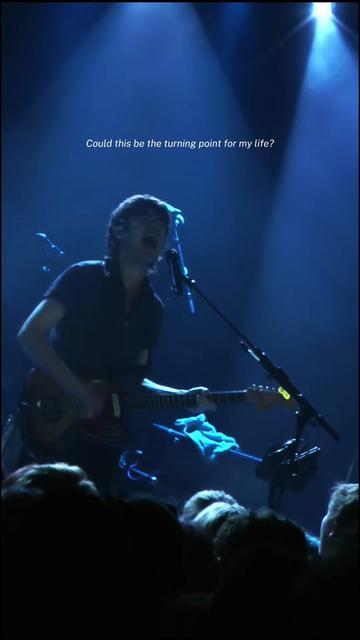 @Declan McKenna