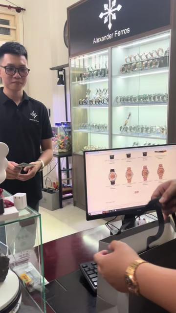 @Alexander Ferros Sài Gòn