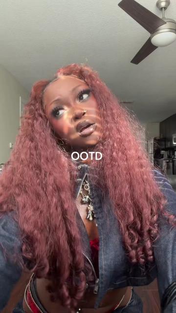 @Chelss