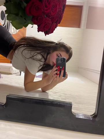 @MVikaaa._