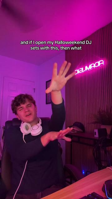 @Adamusic