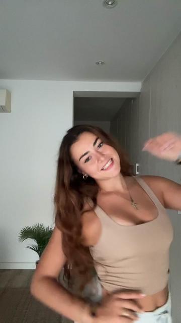 @Lena🎧