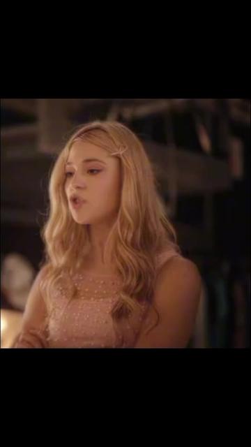 @soy_ luna🍓🌙