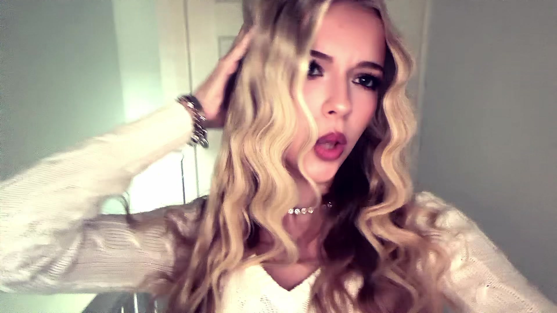 @𝐜𝐡𝐥𝐨𝐞́🍸