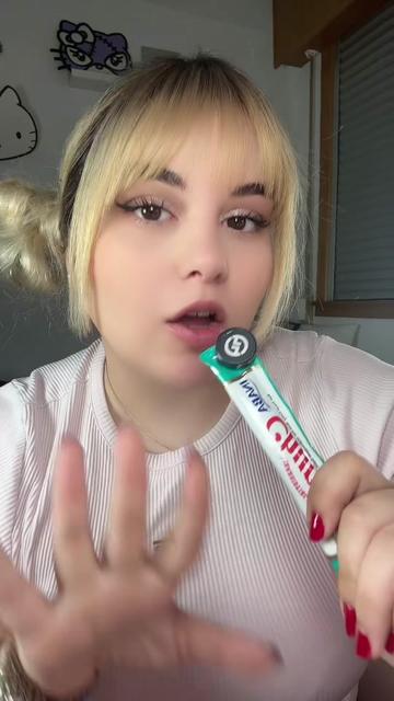@- Alejandra 🐱💕
