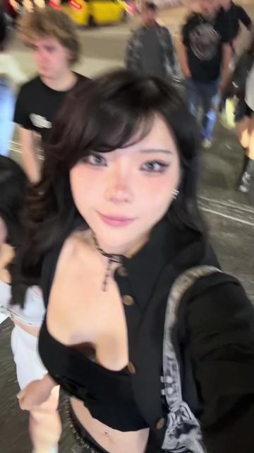 @anika