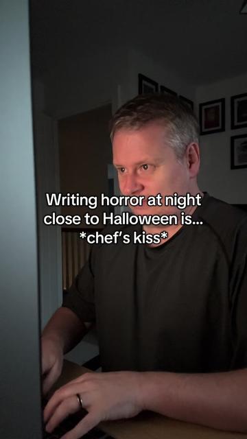 @Lee Mountford Author