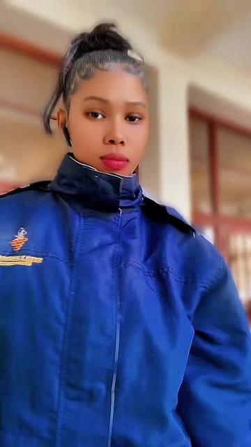 @J.something💎