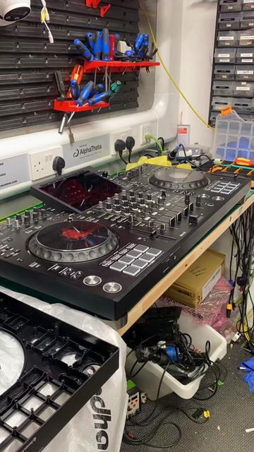 @Cosmic Electronics