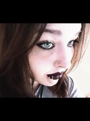@•✞S̵̒͝Ꮧ𝔅Ɽℑ✞•🧟♀️🏹♑