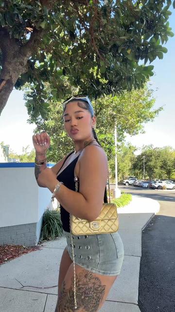 @Daysidukesho
